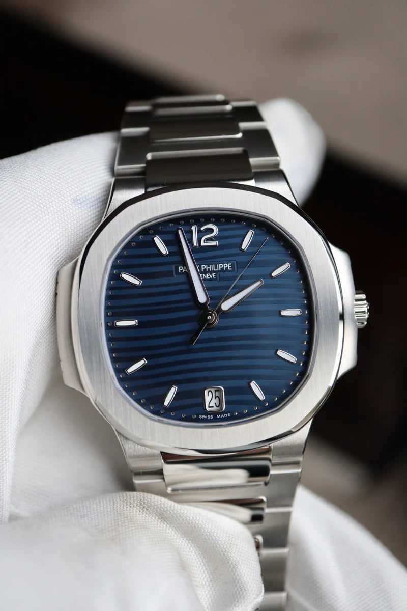 Patek Style – Nautilus Elegance 7118