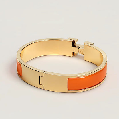 Smalle H Armband in Effen Emaille – Elegant en Innovatief