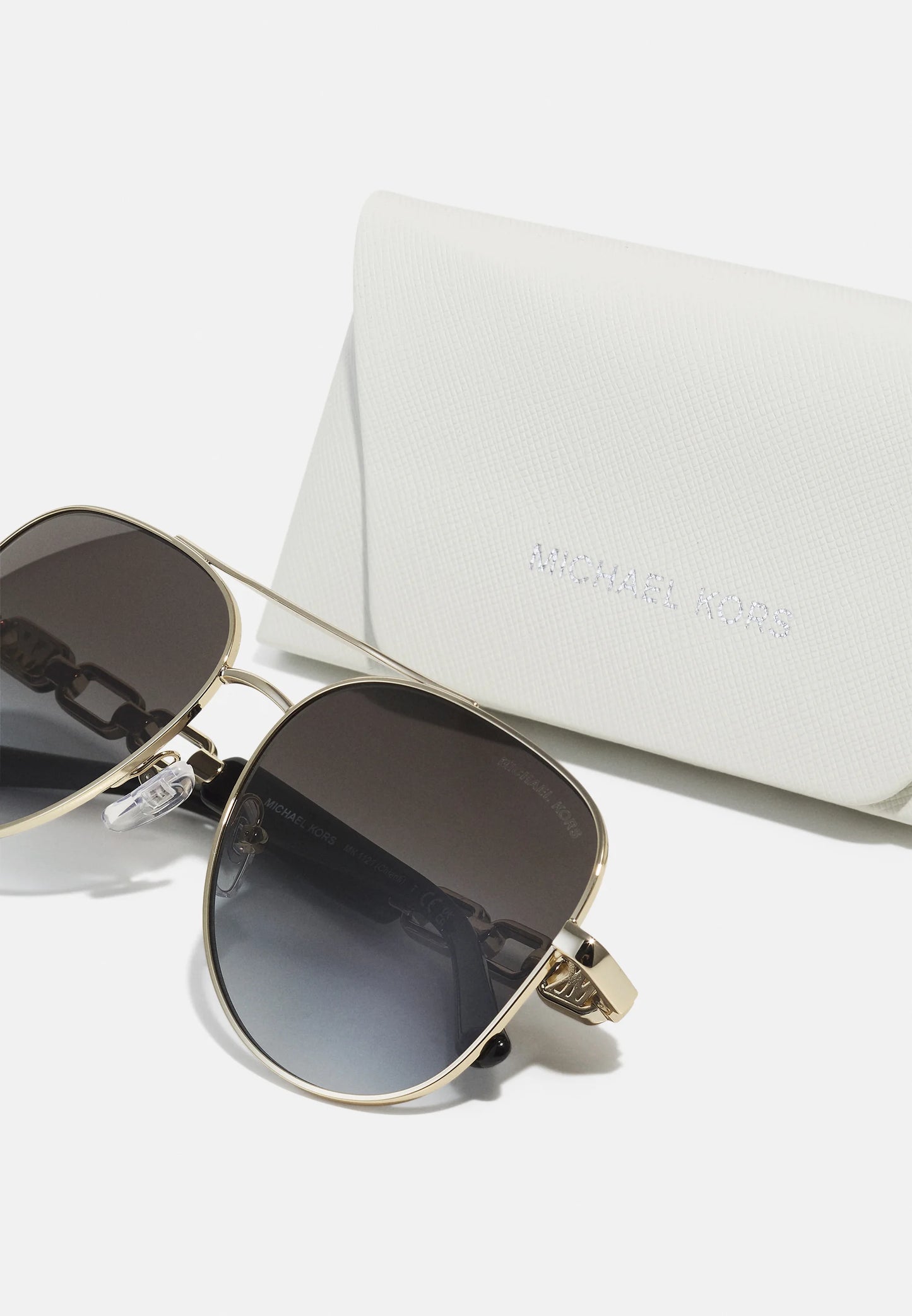 Michael Kors CHIANTI – Classy with a Twist